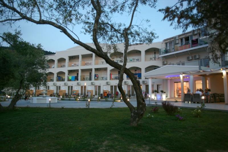 Saint George Palace Agios Georgios Pagon Exterior foto
