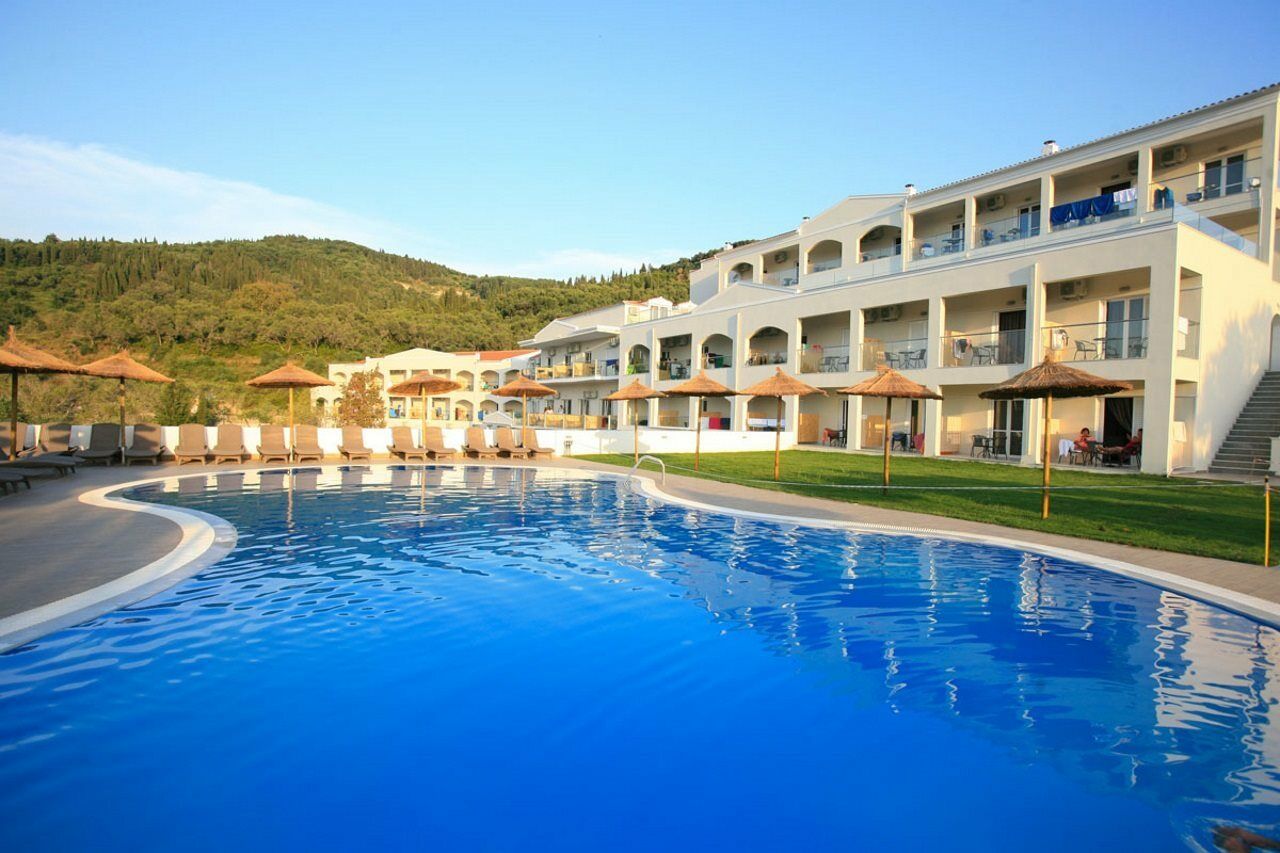 Saint George Palace Agios Georgios Pagon Exterior foto